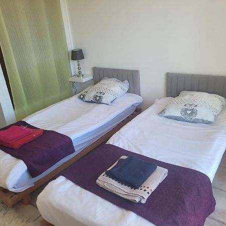 Appartement Proche Aeroport Marseille Marignane - Studio Confortable - Logement Ideal - Hebergement Tout Equipe Rognac Exteriér fotografie