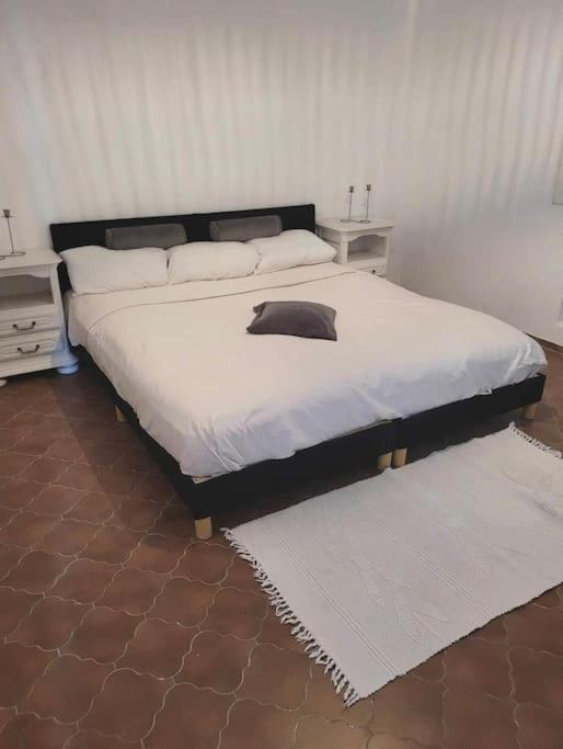 Appartement Proche Aeroport Marseille Marignane - Studio Confortable - Logement Ideal - Hebergement Tout Equipe Rognac Exteriér fotografie