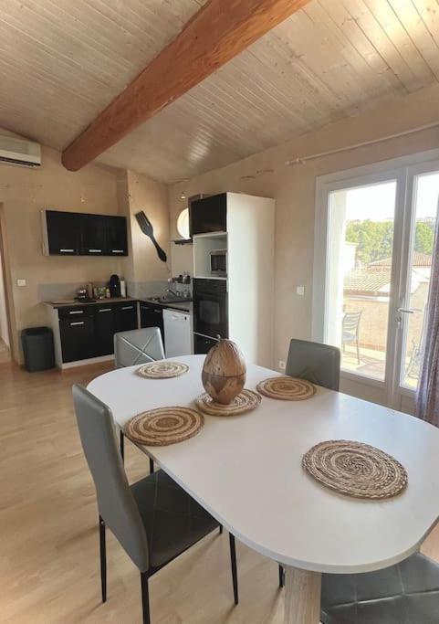 Appartement Proche Aeroport Marseille Marignane - Studio Confortable - Logement Ideal - Hebergement Tout Equipe Rognac Exteriér fotografie