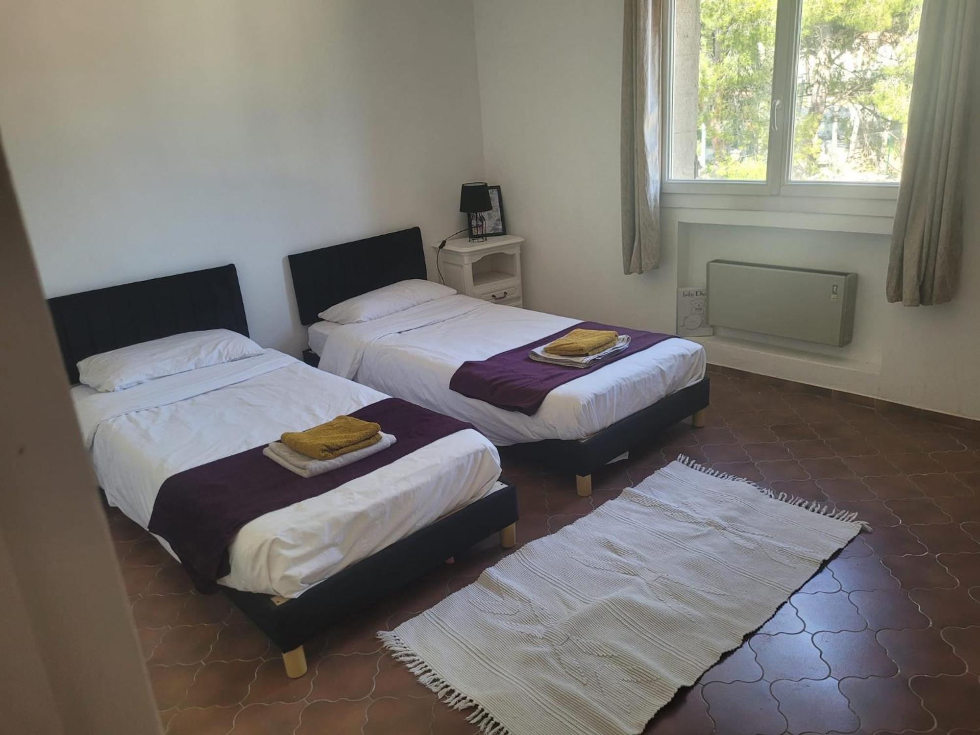 Appartement Proche Aeroport Marseille Marignane - Studio Confortable - Logement Ideal - Hebergement Tout Equipe Rognac Exteriér fotografie